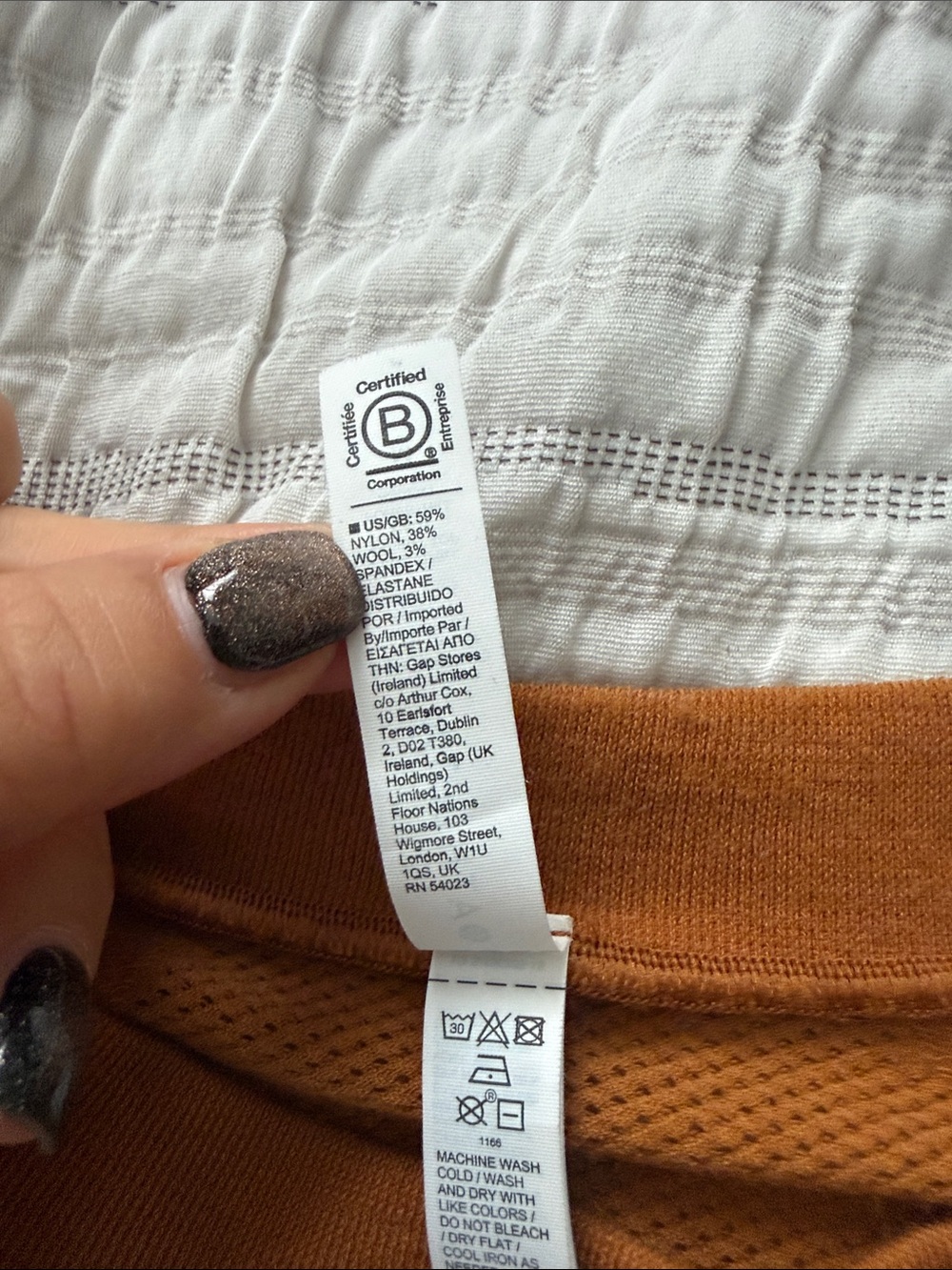 Athleta Women's Long Sleeve Ruched Top Size Medium - Picture 7 of 7